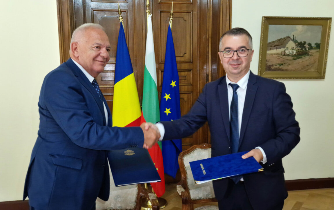 Ратко Влајков и председник Општине Тулча Штефаном Илијем