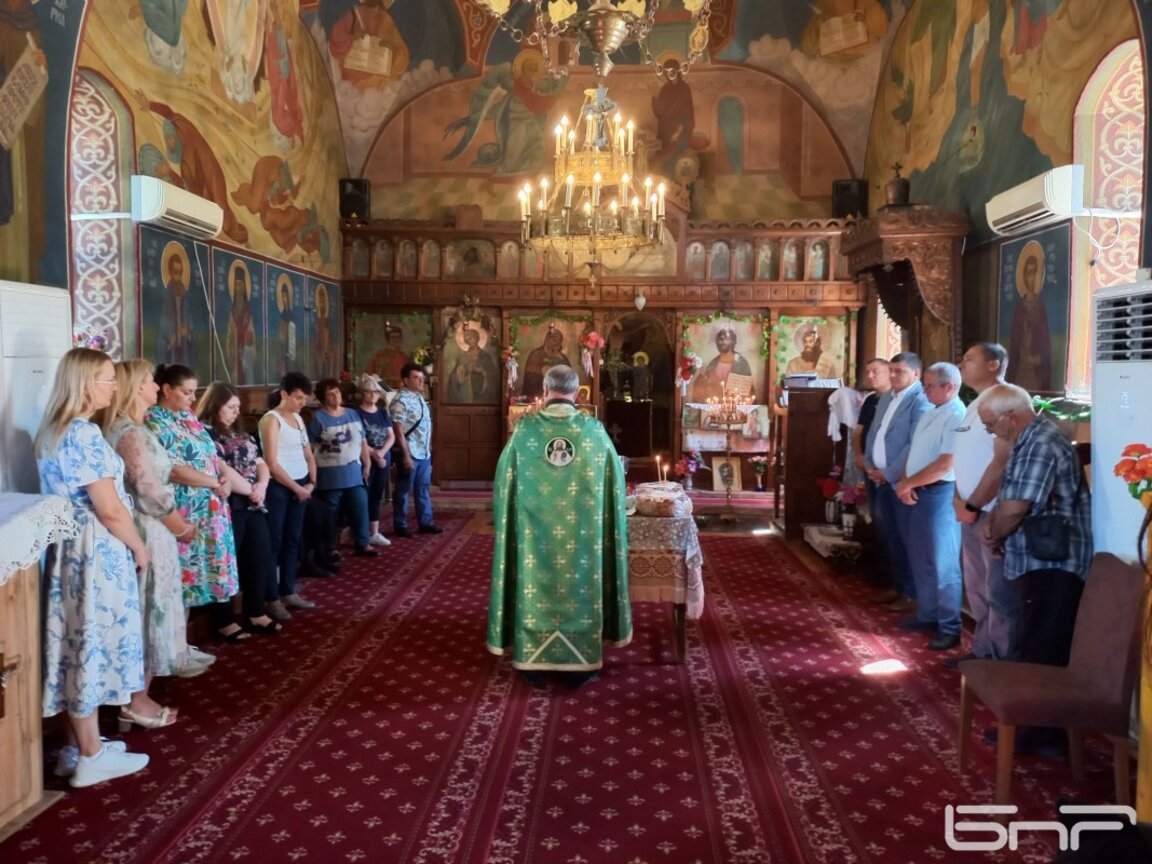 Благодарствен молебен след големия пожар в село Илинденци