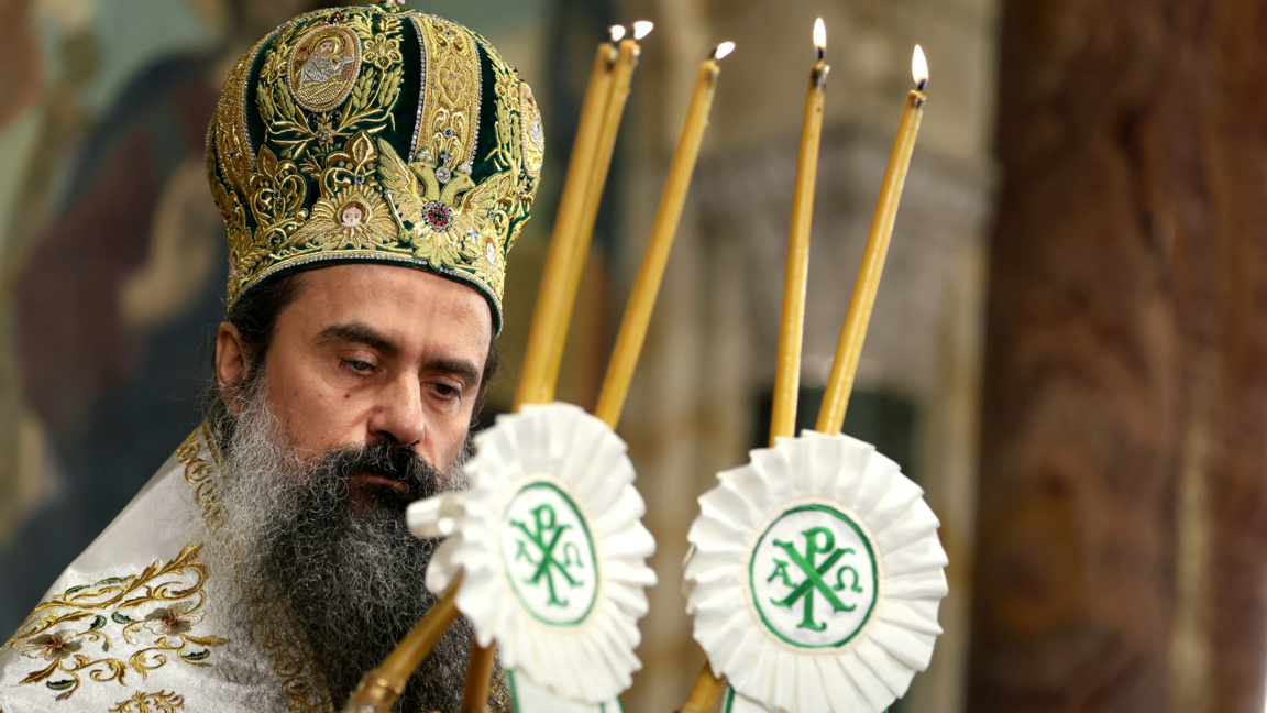 Патриарх Даниил ще отслужи Василиева света литургия