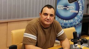Веселин Стойнев: Ако ГЕРБ играе в София с кандидат - тип Цачева, ще е знак за сглобка и на местно ниво