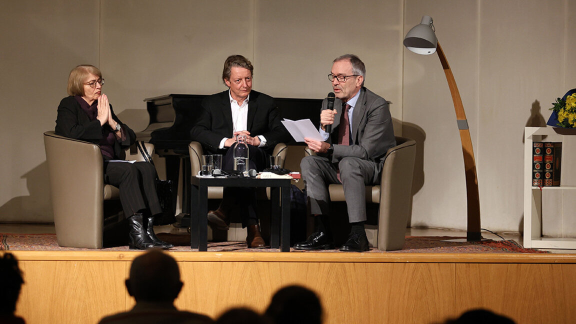 Conférence-débat : "Passé et avenir de la dissidence : 35 ans après le petit-déjeuner offert par le Président François Mitterrand" – 18 janvier 2024 à l'Institut français de Sofia