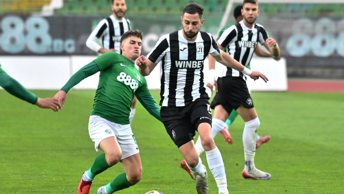 "Локо" завърши 0:0 като гост на "Берое"