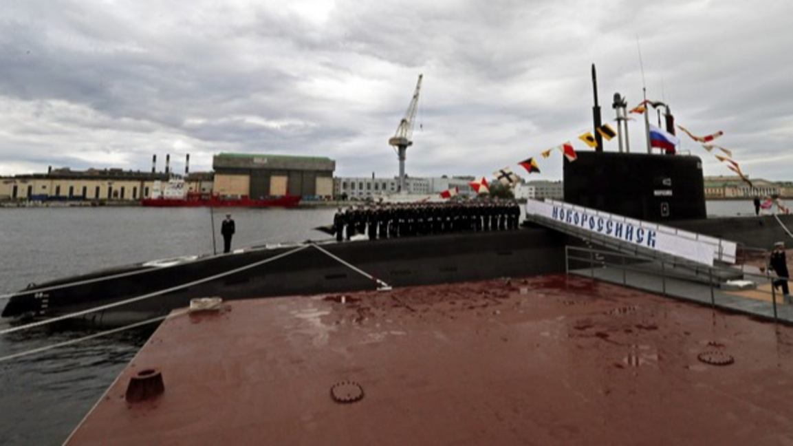 Украйна нанесе масиран дронов удар срещу черноморското пристанище Новоросийск