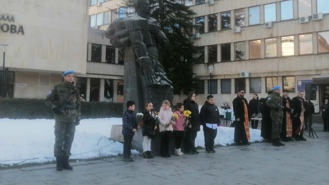 Стотици плевенчани почетоха делото на Васил Левски