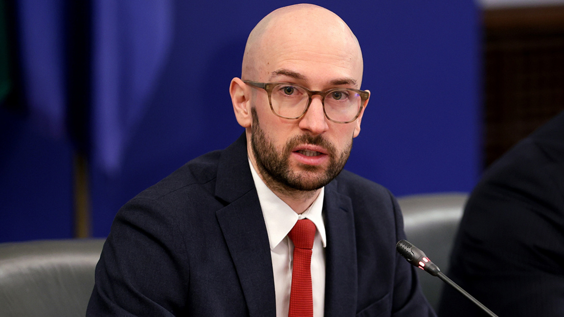 Minister of Finance calls for public sector wage indexation