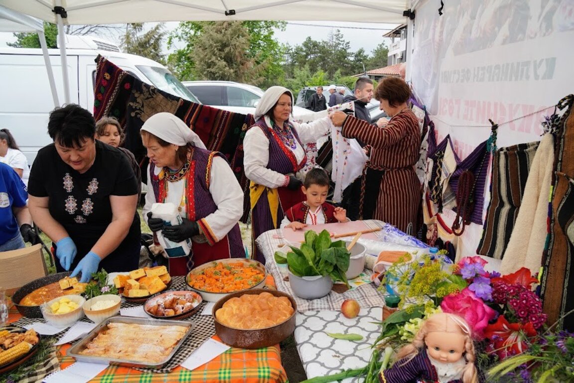 „Вкусните гозби на Източните Родопи“ събраха десетки майстори на ФАРМФЕСТ в Момчилград