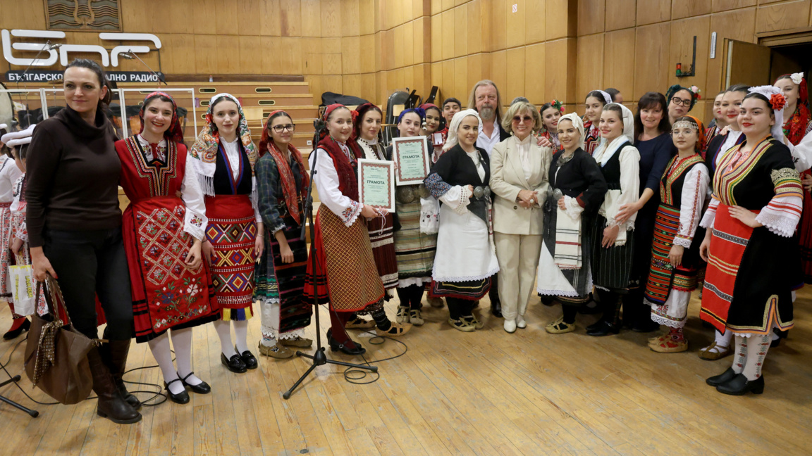 Галаконцерта към радиоконкурса "Млади фолклорни таланти" на предаването "Рано в неделя".
