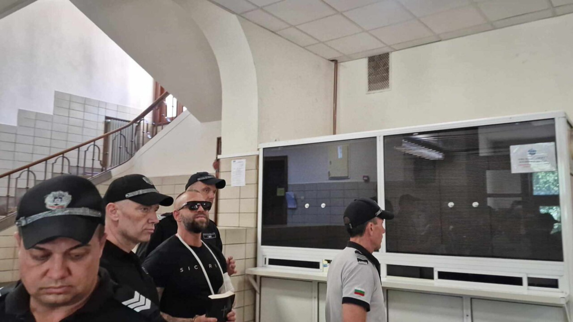 "Тиктокърът" Стоян Колев избяга, днес прокуратурата го иска в ареста