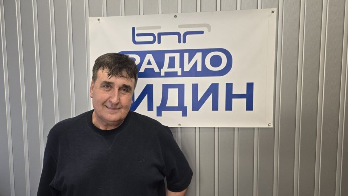 Веселин Маринов