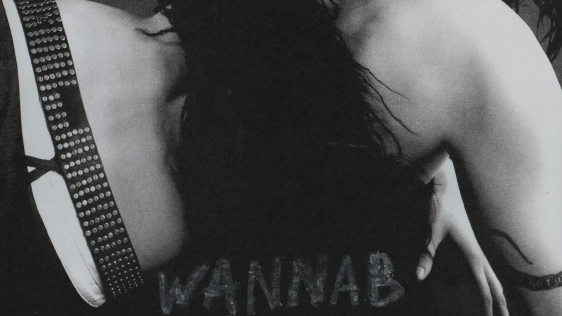 Изпълнителката Angkelid представя дебютната си солова песен “WANNAB”