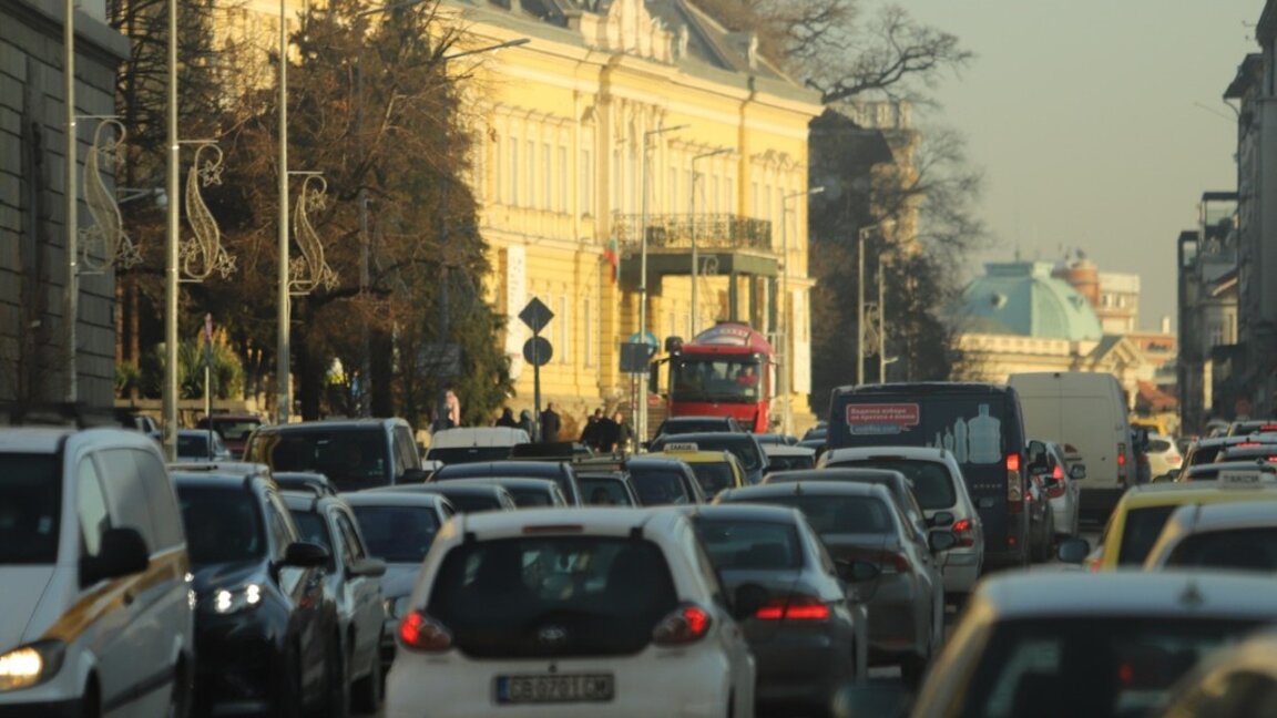 3770 са шофьорите нарушители в първия ден на ограничения в София, глобата е 50 лв.