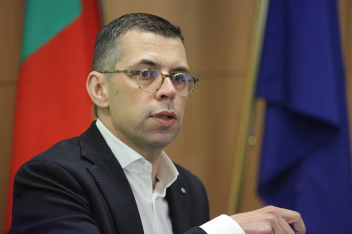 Доц. Христо Христев