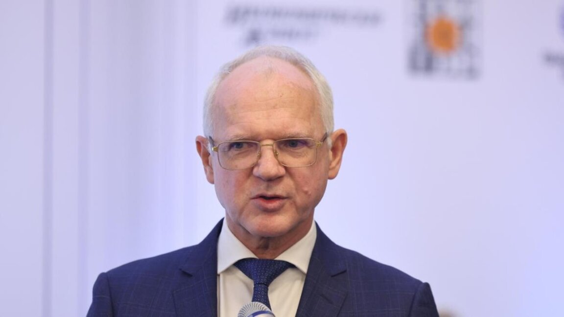 Васил Велев