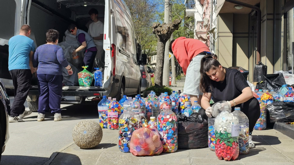 Шумен събира капачки за линейка