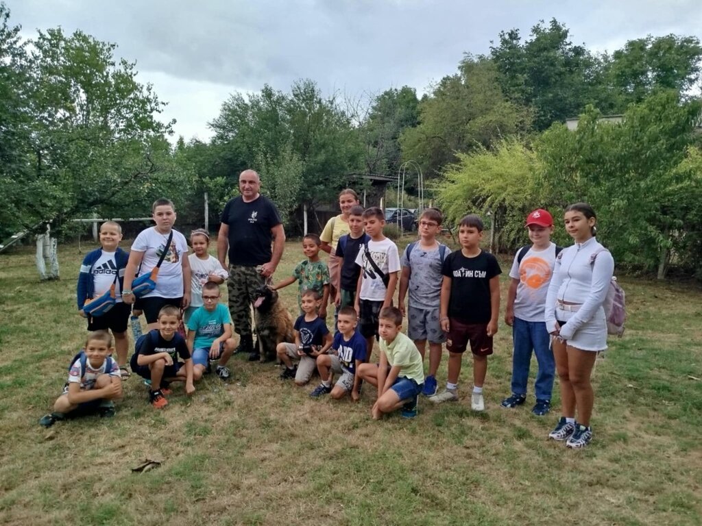 Деца в полицията