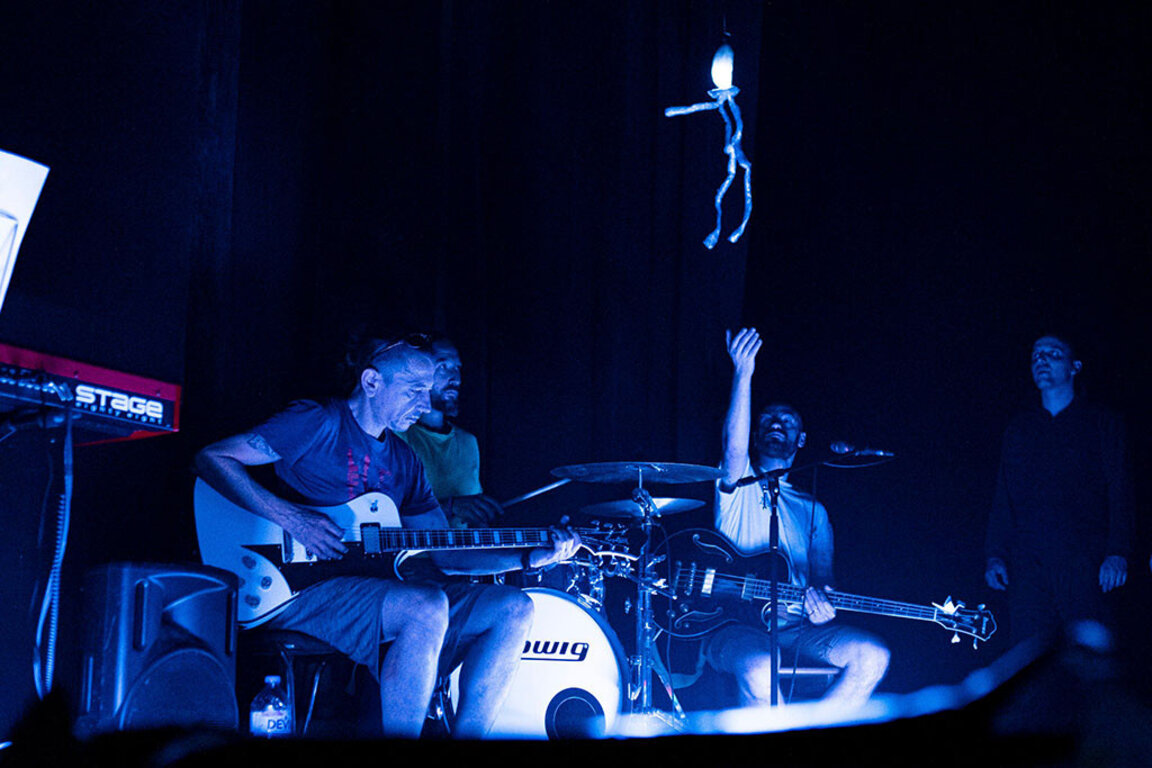 "НевиДимо дете" – спектакъл в памет на Димо от P.I.F.