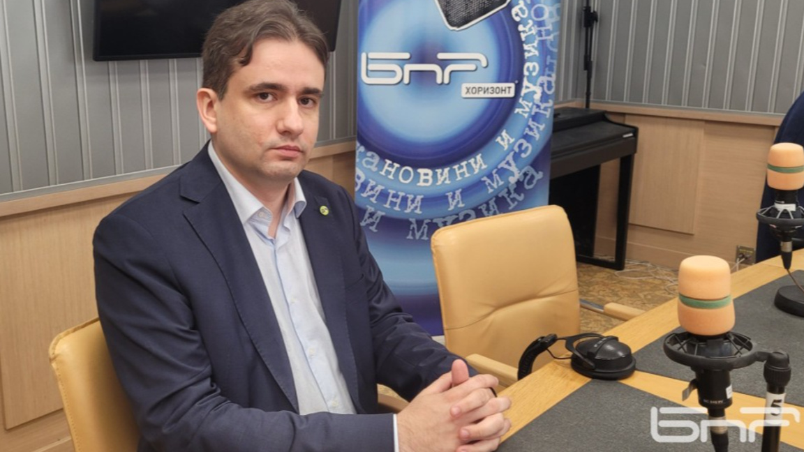 Божидар Божанов