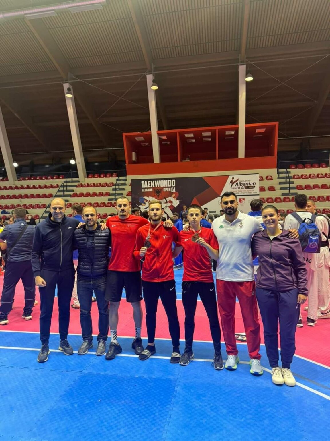 Garuesit bullgarë fituan medalje në Taekwondo në Shqipëri