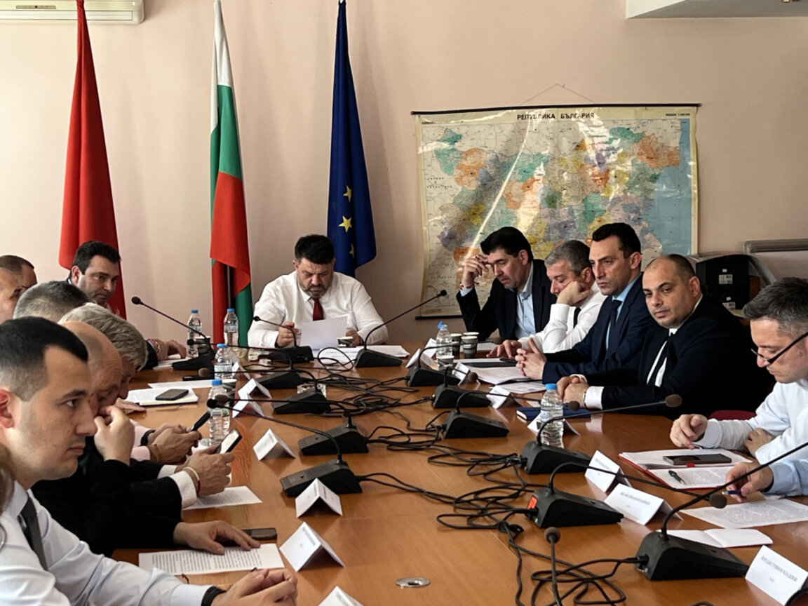 БСП: Ще продължим да работим за стабилност