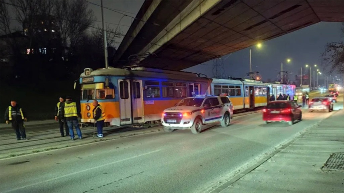 Експерт: Има опасни трамваи, които още днес трябва да се спрат от движение