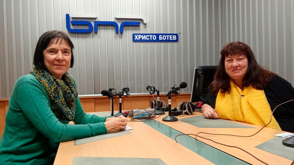 Д-р Евелина Варджийска и Теодора Тодорова