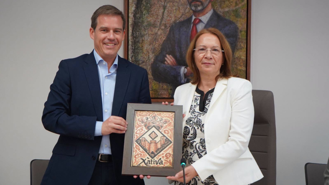 Kazanlak y Xàtiva dan un nuevo impulso a las relaciones entre Bulgaria y España
