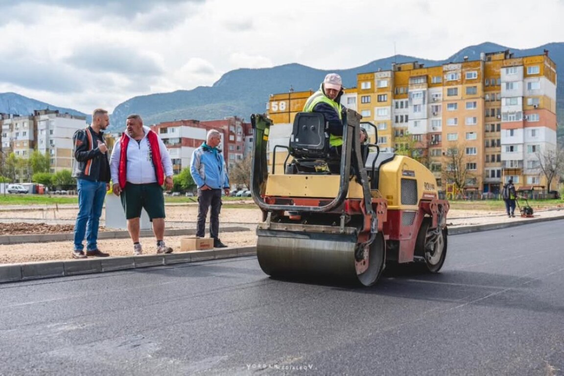 Новият парк в ж.к. „Сениче“ във Враца е почти готов