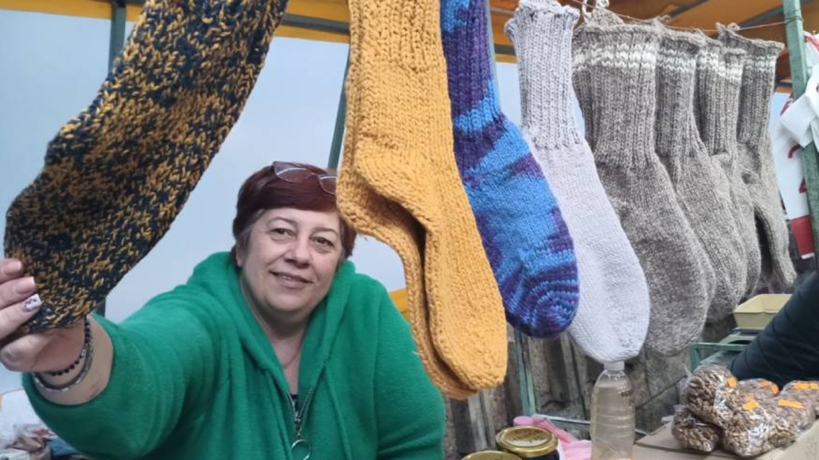 İnsanın hem ayağını hem içini ısıtan yün...