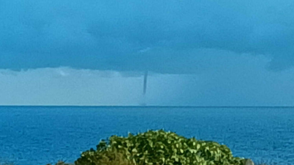 Водно торнадо се появи край Синеморец