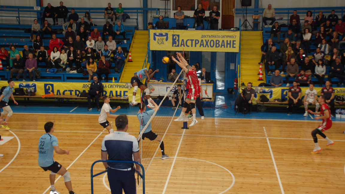 Волейбол, "Монтана", "Нефтохимик"