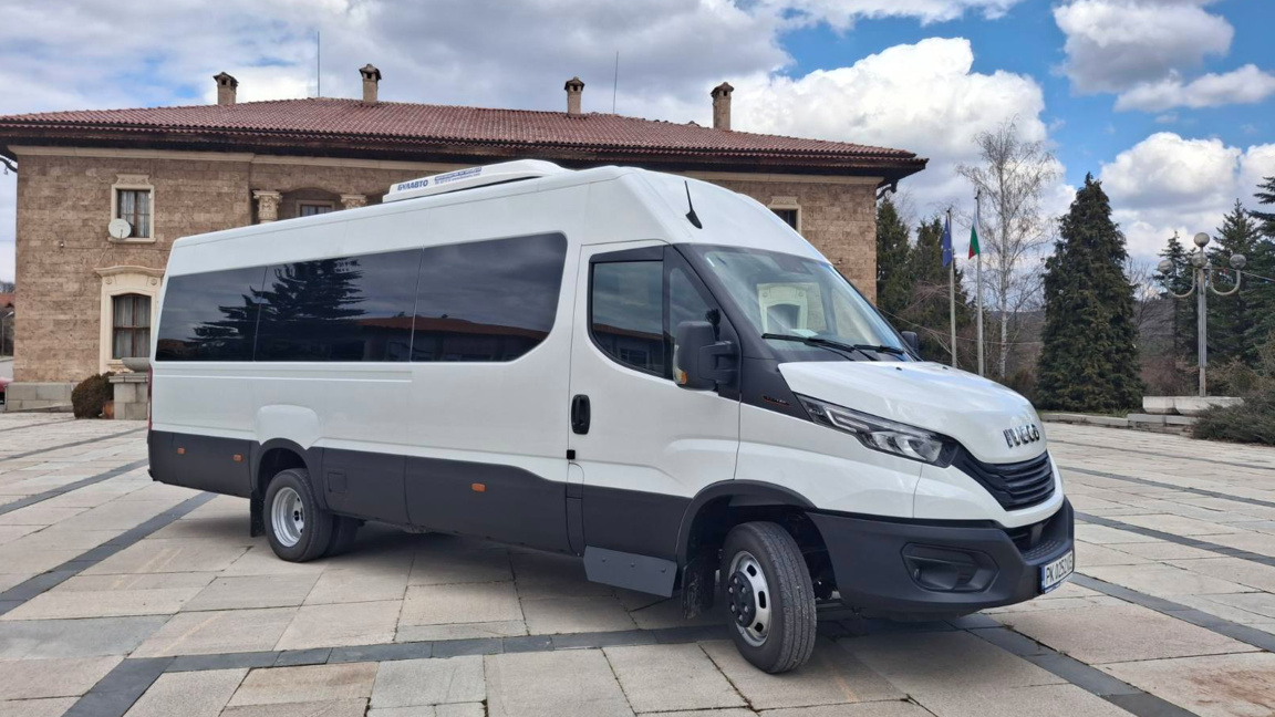 Община Ковачевци е закупила нов автобус за обществения транспорт