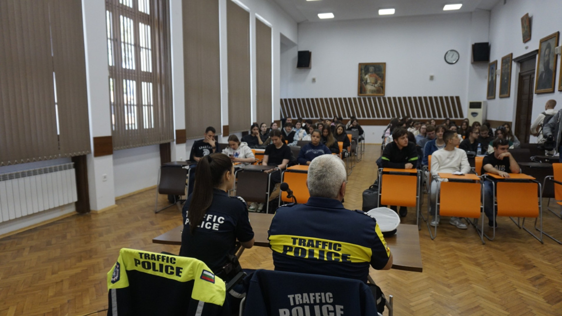Среща-беседа за пътната безопасност се проведе с ученици във Видин 