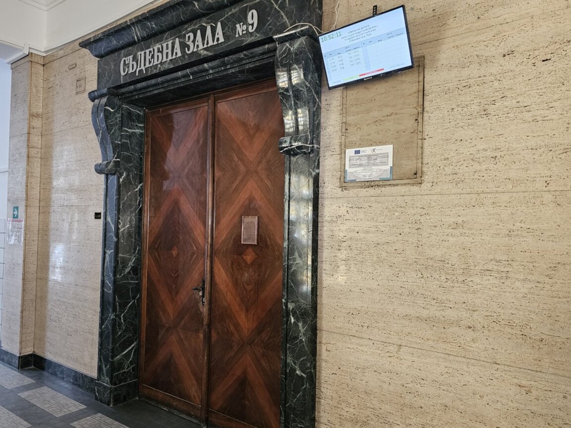 Четиримата задържани за побоя над директора на полицията в Русе остават в ареста
