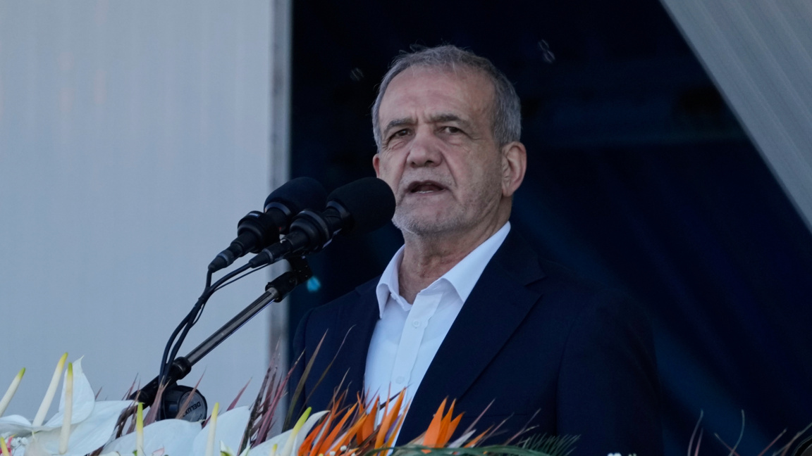 Президентът на Иран Масуд Пезешкиян