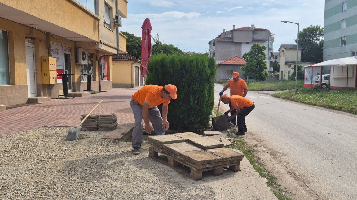 В Търговище правят нови тротоари