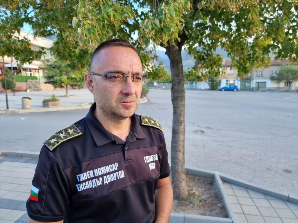 Директорът на Главна дирекция „Пожарна безопасност и защита на населението“ (ГДПБЗН) гл. комисар Александър Джартов.