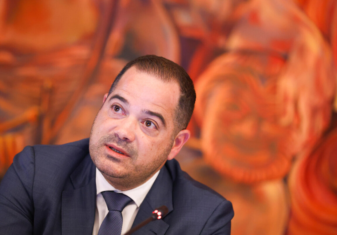 Калин Стоянов