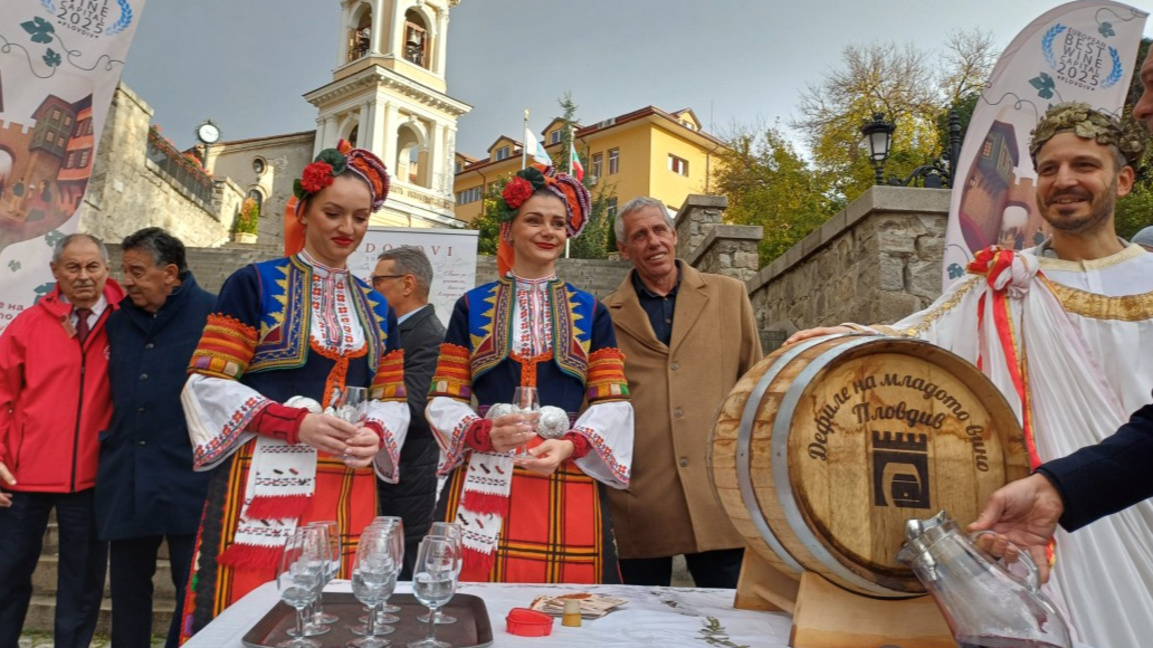 откриване на Дефиле на младото вино