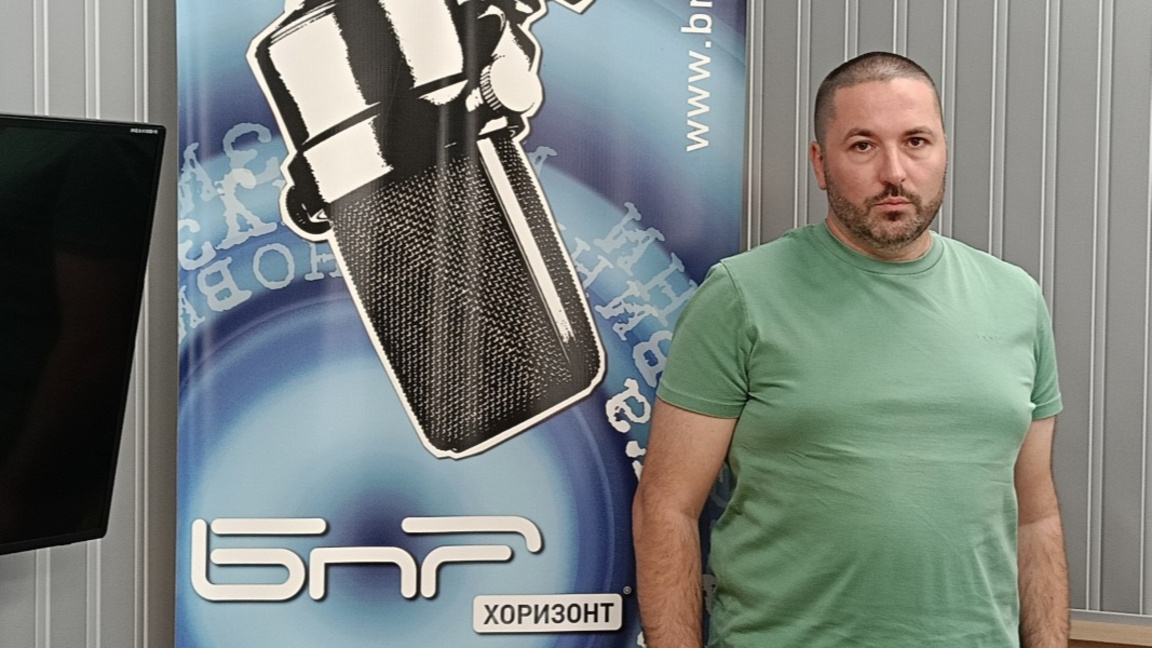 Николай Попов