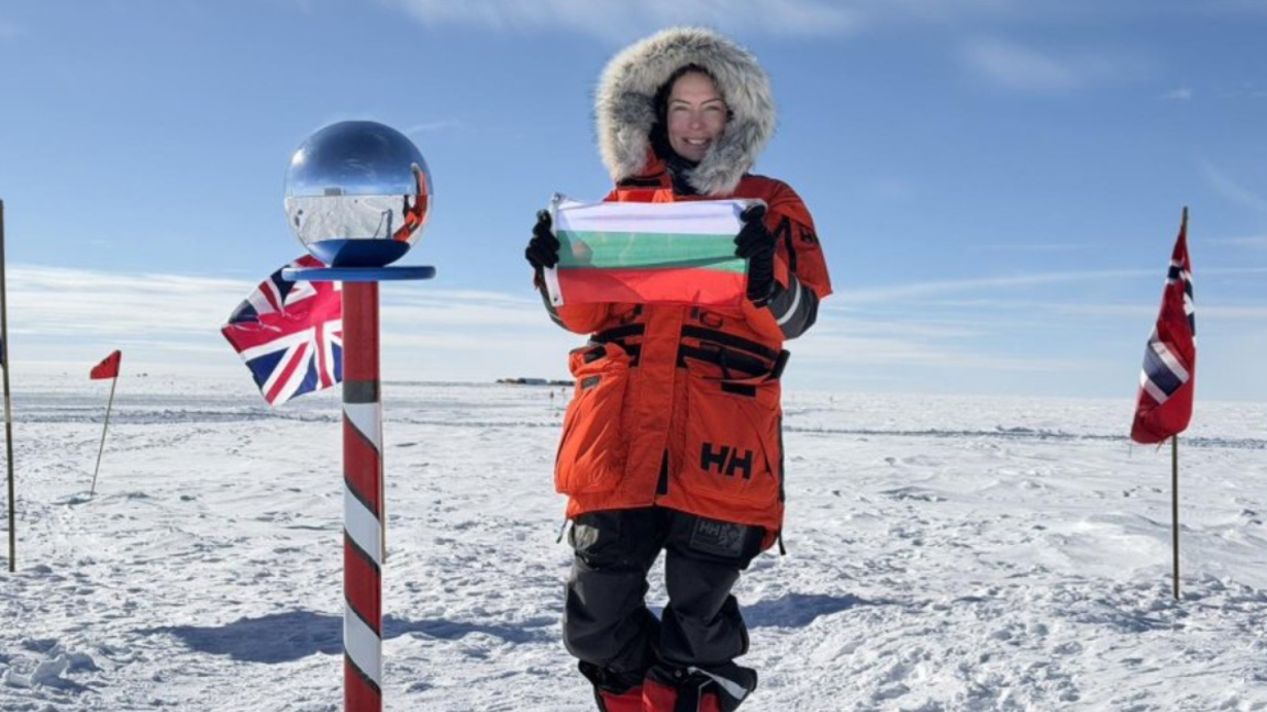 Une Bulgare atteint le Pôle Sud à ski…
