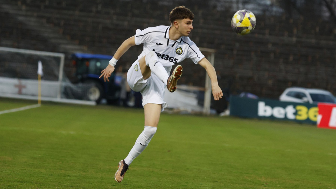 Кристиян Балов вкара два гола за Славия в последните два кръга.