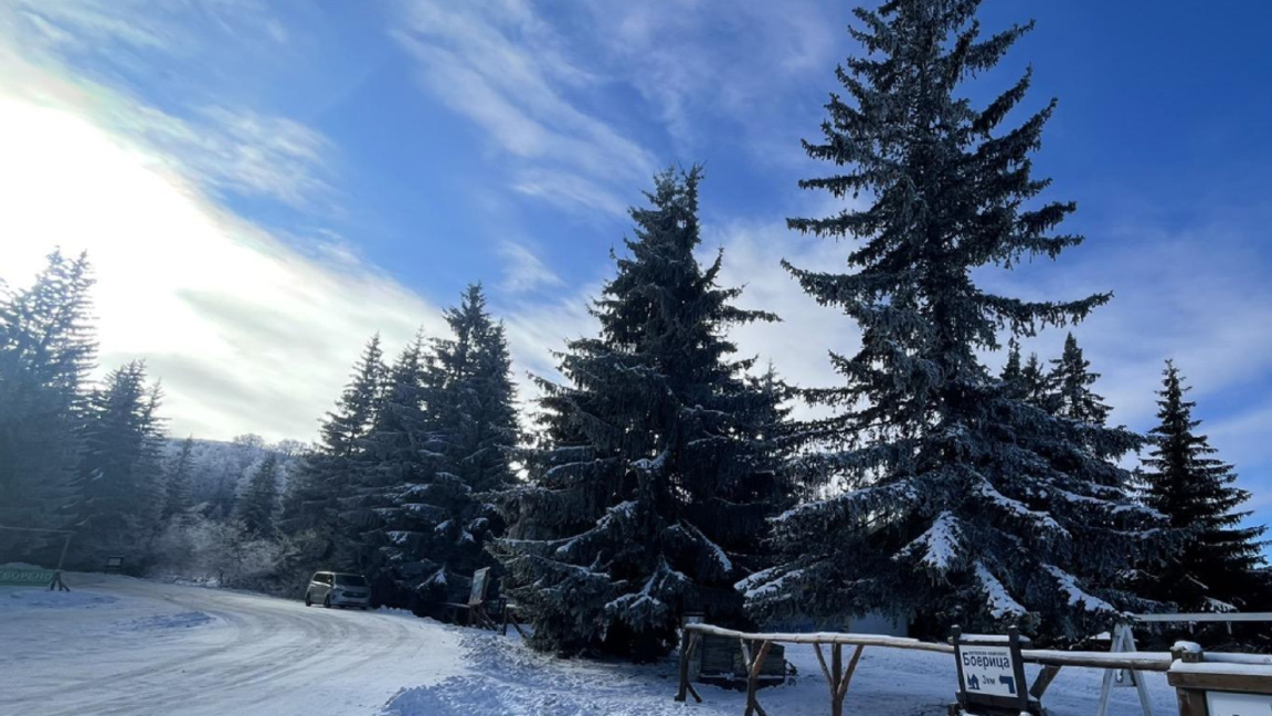 Оранжев и жълт код за обилен снеговалеж в цялата страна