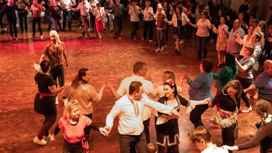 Großes bulgarisches Reigen am Antonstag in Brüssel