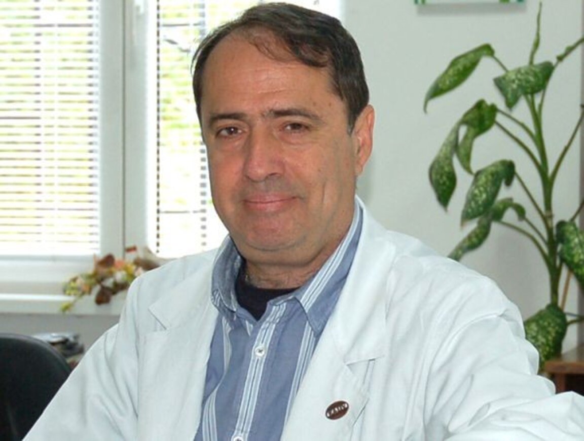 Доц. д-р Гриша Матеев