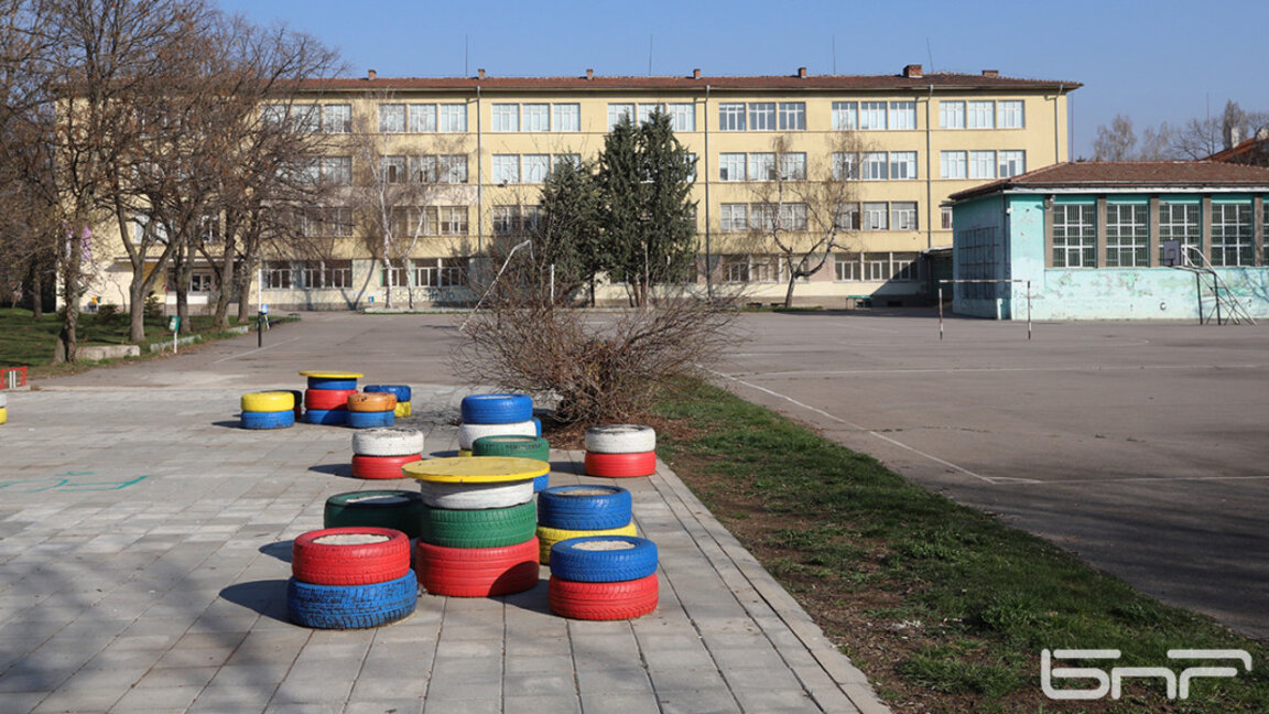 Над 70% от работещите в средното образование са готови на протести