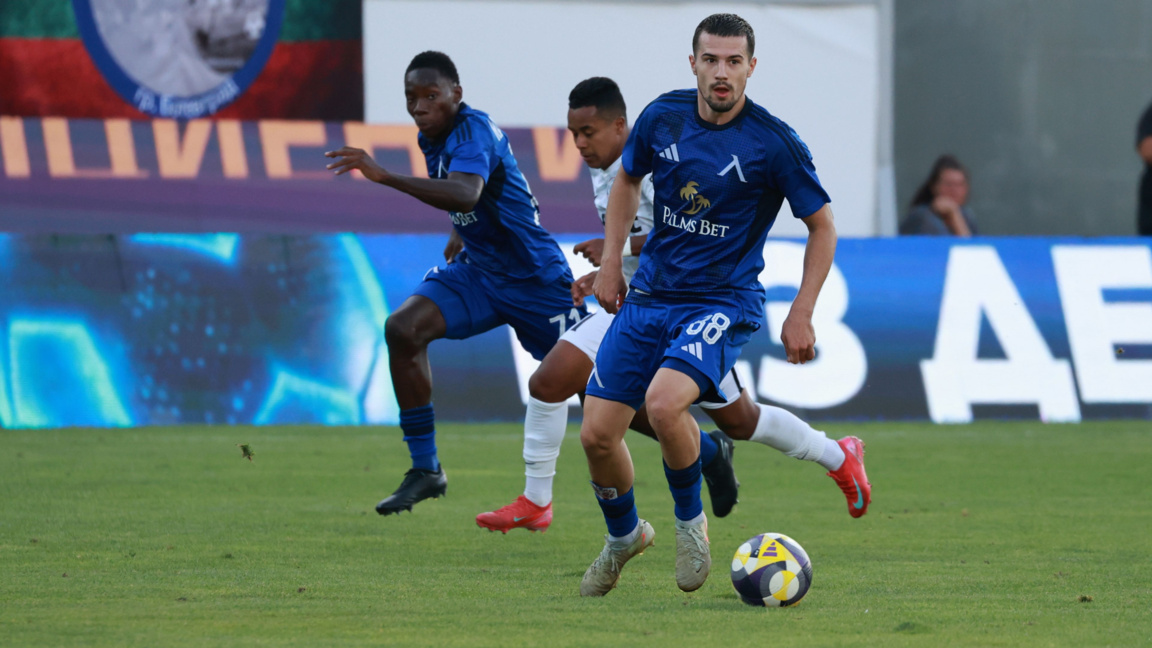 Левски завърши наравно с поляци