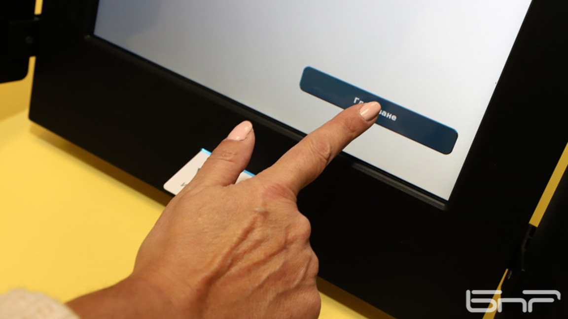 Инсталирането на машините за гласуване в страната започва тази седмица