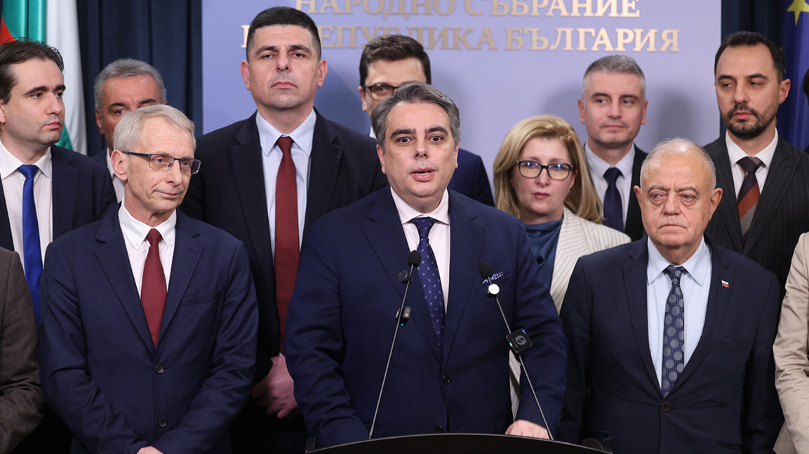 Оставка Владе стигла у Парламент: шта кажу политичари?