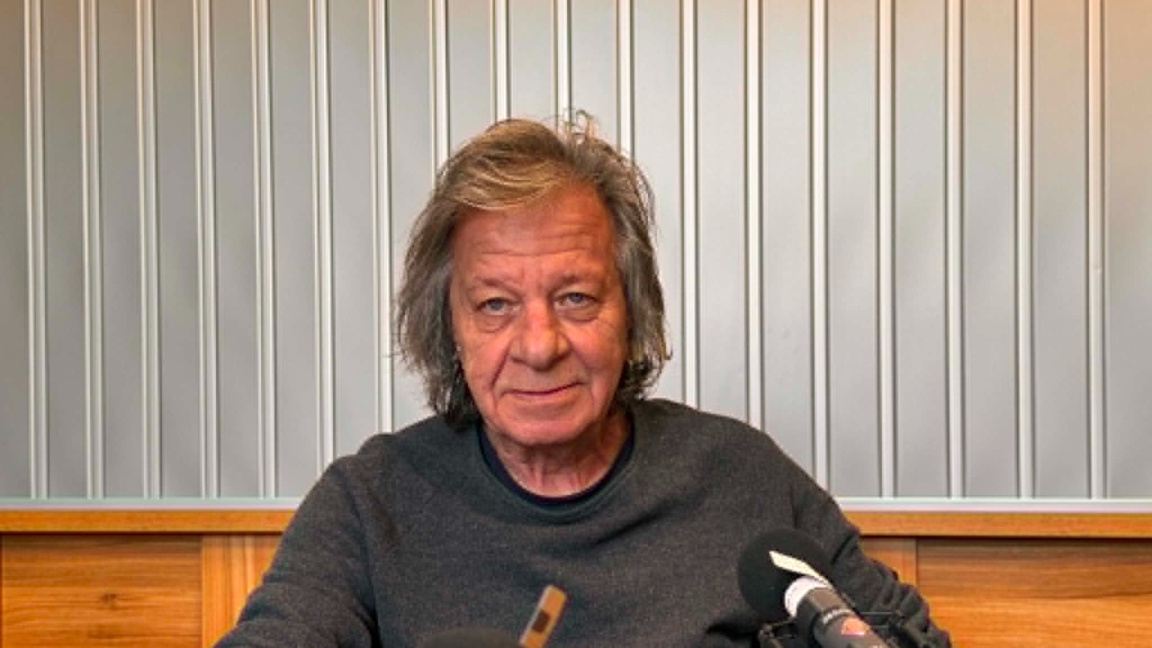 Александър Петров