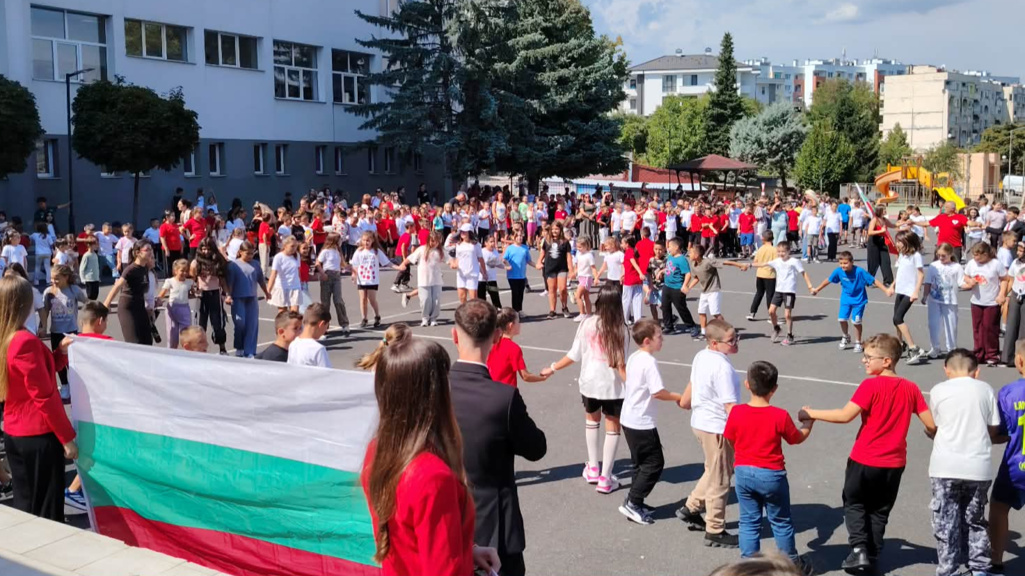Славейковци отбелязаха 118 години от обявяването на Независимостта 